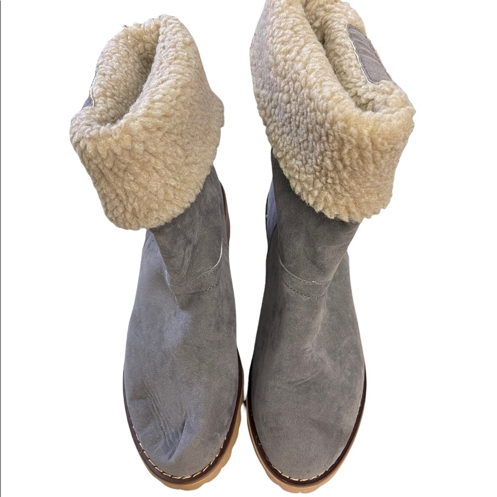 Women’s shoes